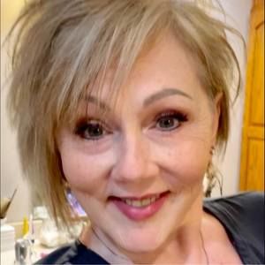 Meet your Posher, Lynette